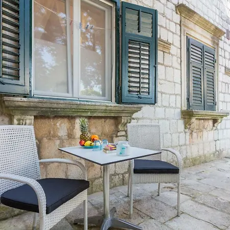 Franco Apartment *